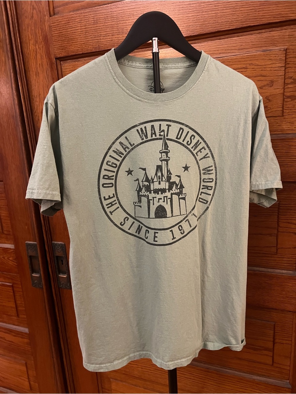Walt Disney World Men's Sage Green Logo Castle T-Shirt